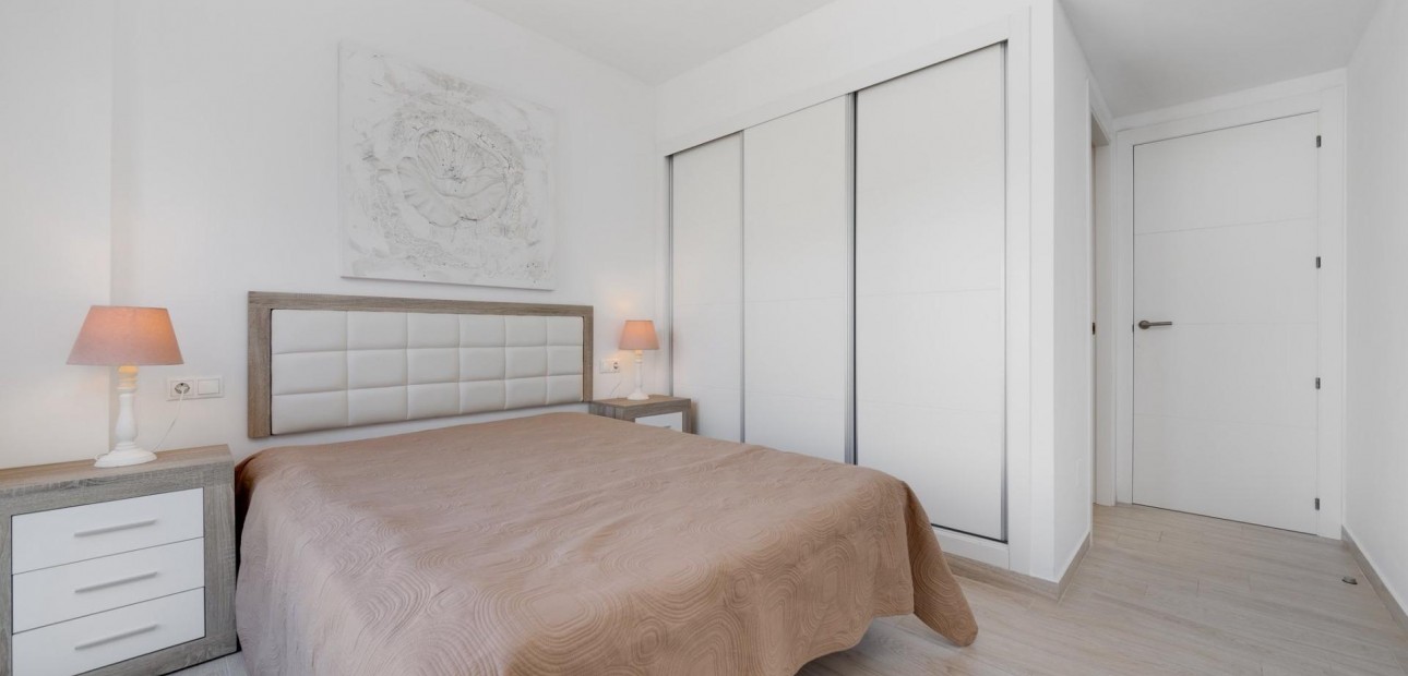 Sale - Apartment / flat -
Torrevieja - La Mata pueblo