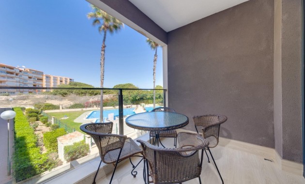 Sale - Apartment / flat -
Torrevieja - La Mata pueblo