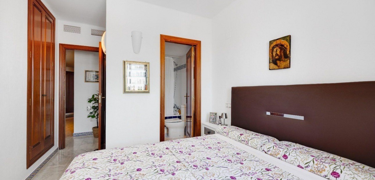 Sale - Apartment / flat -
Torrevieja - Torrejón