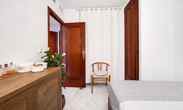 Sale - Apartment / flat -
Torrevieja - Torrejón