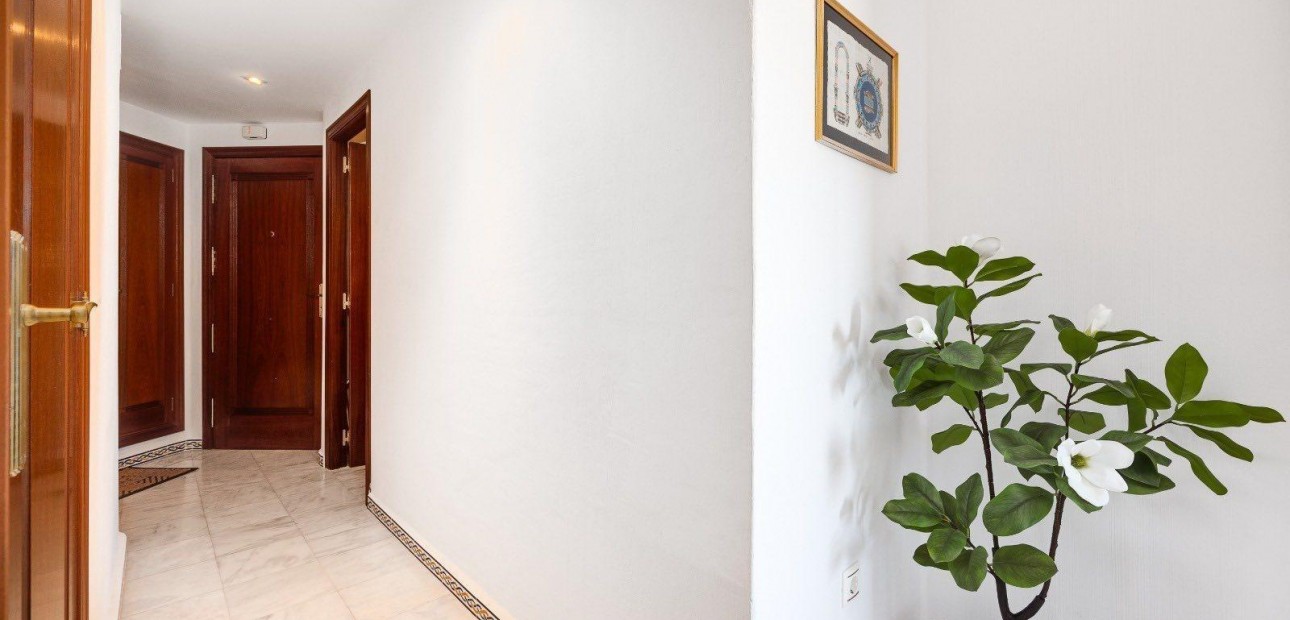 Sale - Apartment / flat -
Torrevieja - Torrejón