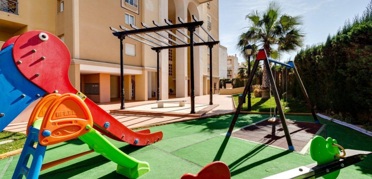 Sale - Apartment / flat -
Torrevieja - Torrejón