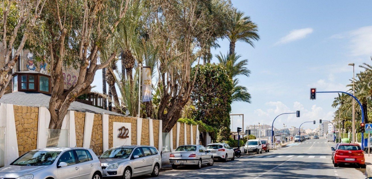 Sale - Apartment / flat -
Torrevieja - Torrejón