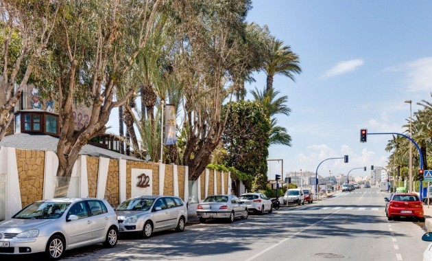 Sale - Apartment / flat -
Torrevieja - Torrejón