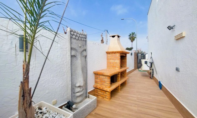 Venta - Villa -
Pilar de la Horadada - Torre de la Horadada