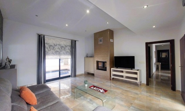 Venta - Villa -
Pilar de la Horadada - Torre de la Horadada