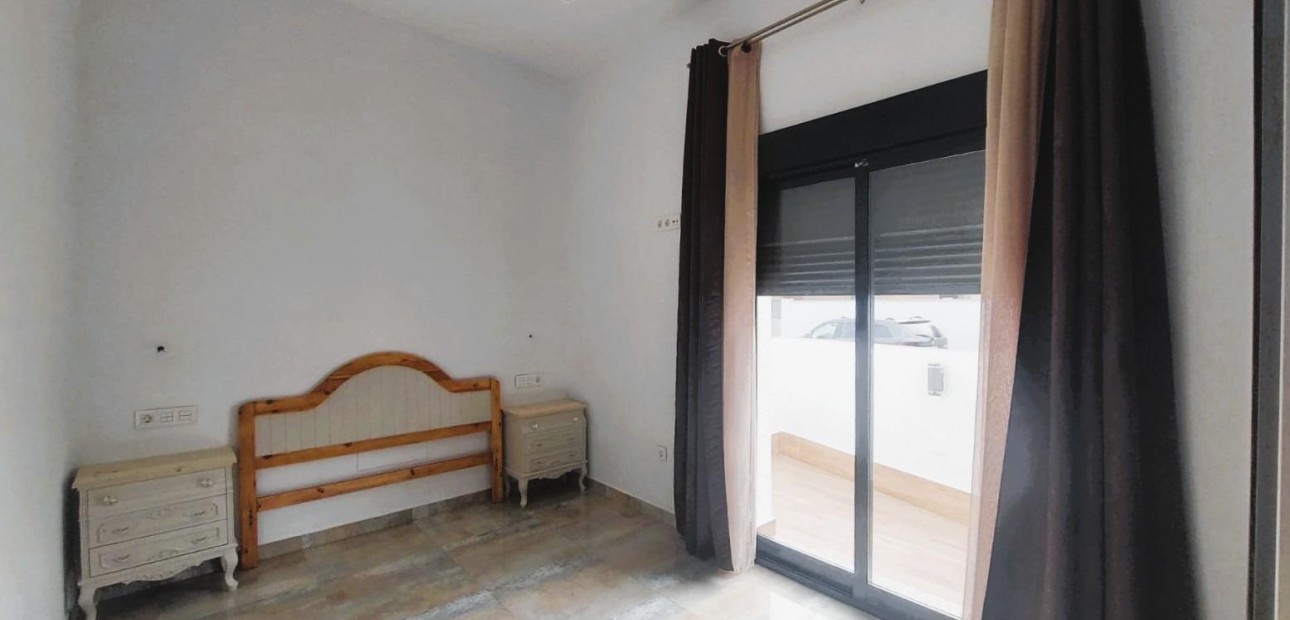 Venta - Villa -
Pilar de la Horadada - Torre de la Horadada