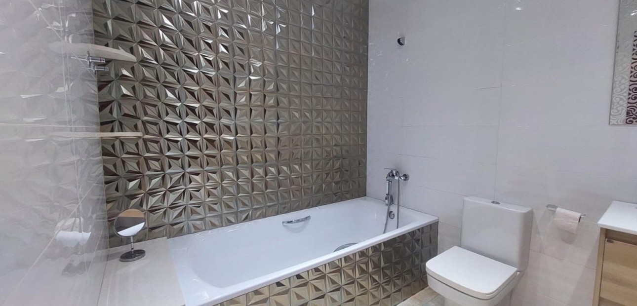 Venta - Villa -
Pilar de la Horadada - Torre de la Horadada