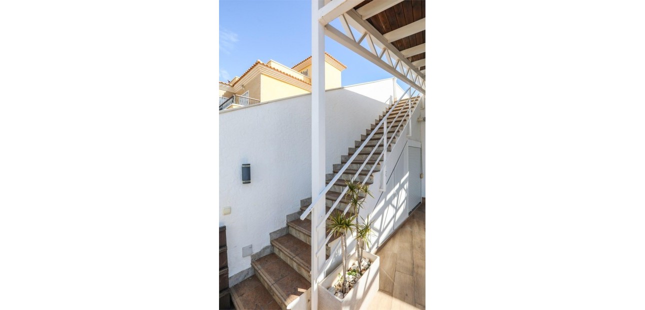 Venta - Villa -
Pilar de la Horadada - Torre de la Horadada