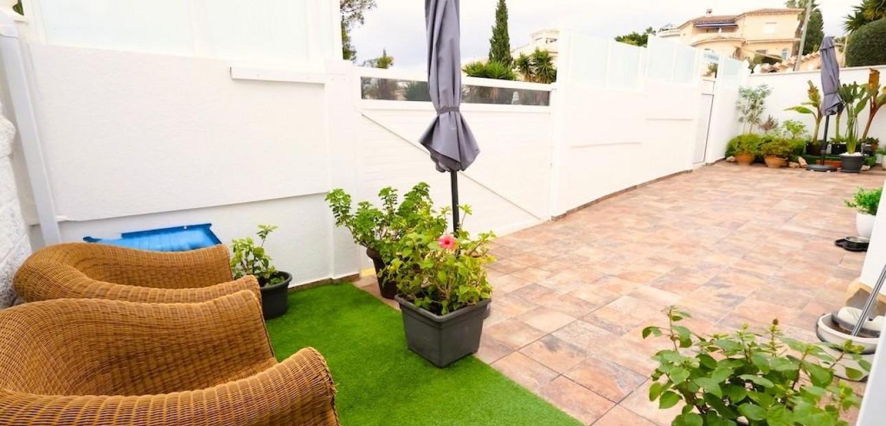 Venta - Villa -
San Miguel de Salinas - Las filipinas