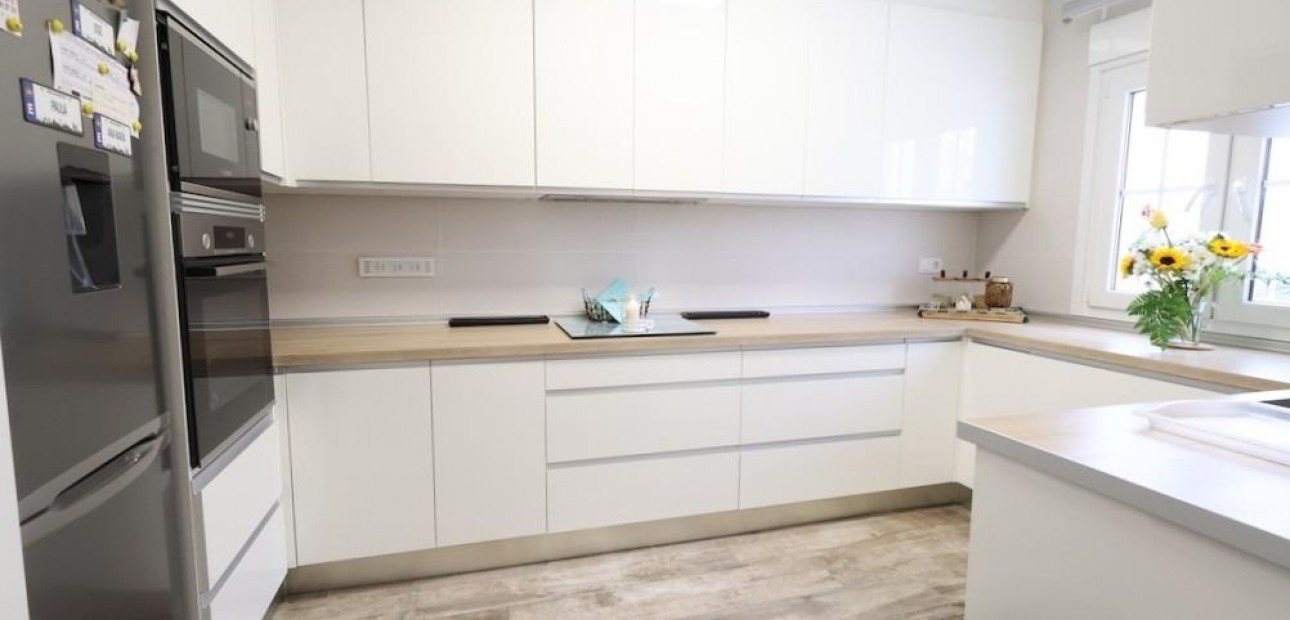 Venta - Villa -
San Miguel de Salinas - Las filipinas