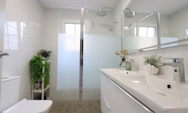 Venta - Villa -
San Miguel de Salinas - Las filipinas