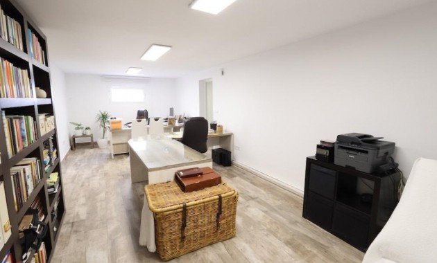 Venta - Villa -
San Miguel de Salinas - Las filipinas