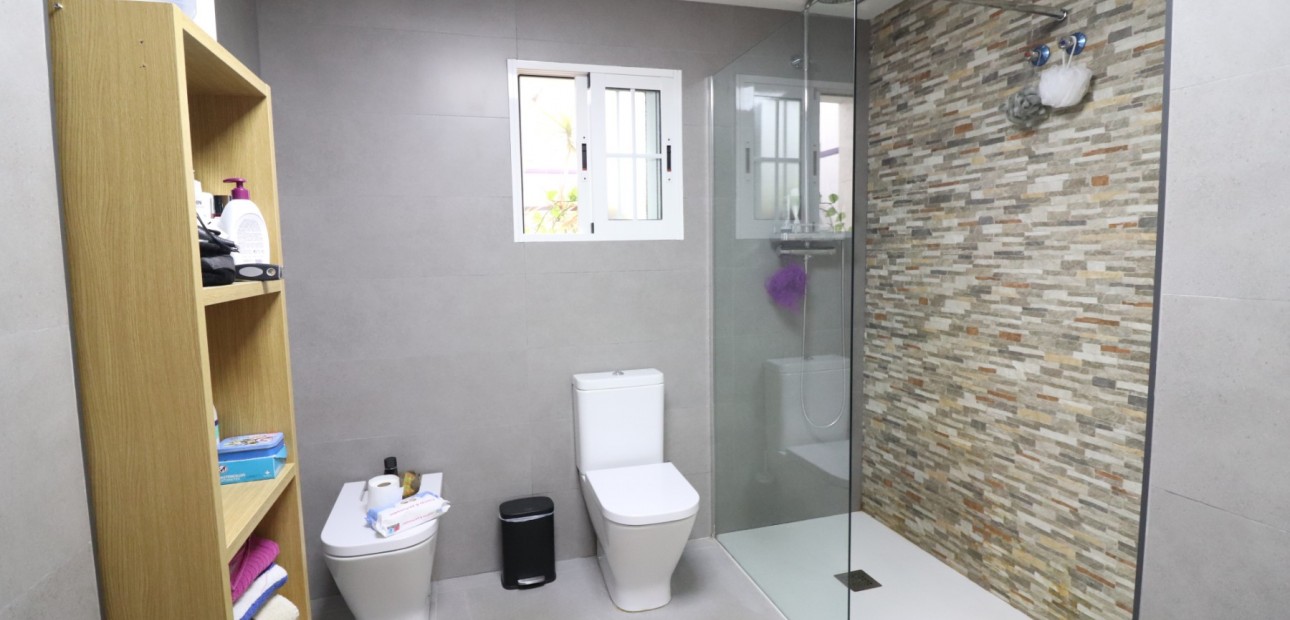 Venta - Detached Villa -
Almoradi - El Saladar