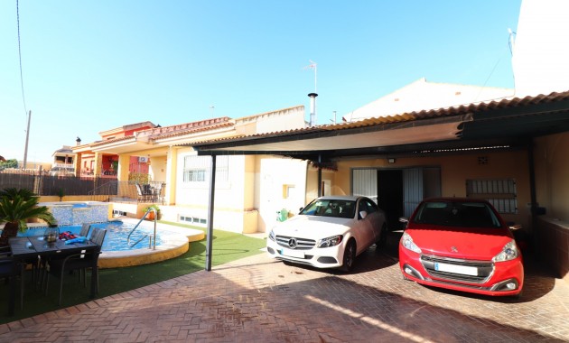 Venta - Detached Villa -
Almoradi - El Saladar