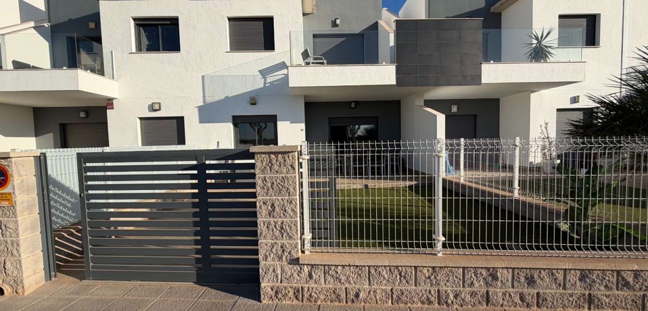 Venta - Apartamento / piso -
Pilar de La Horadada - Pilar de La Horadada - Town