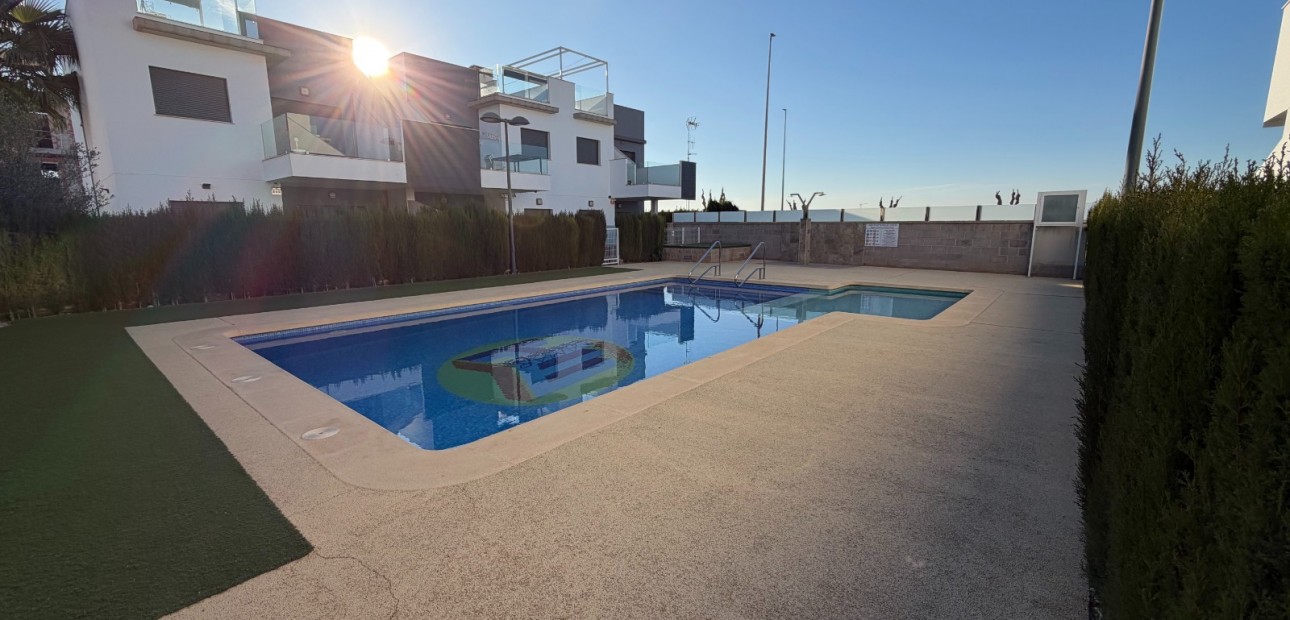 Venta - Apartamento / piso -
Pilar de La Horadada - Pilar de La Horadada - Town