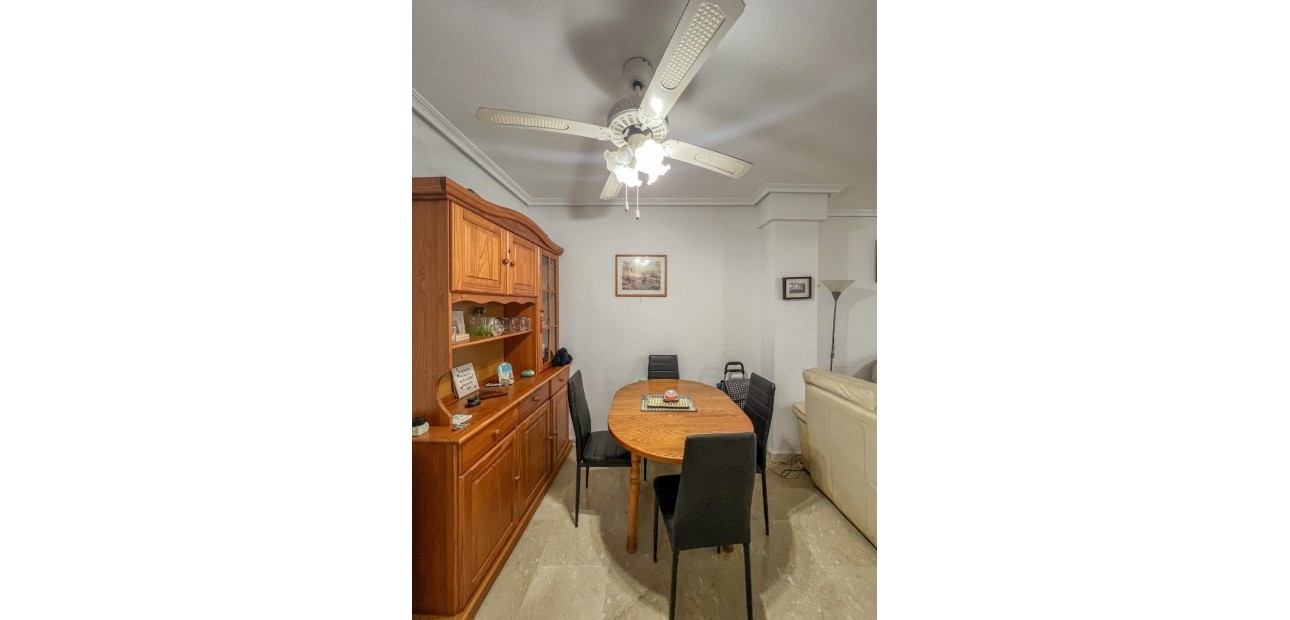 Herverkoop - 1. Apartment / flat -
ORIHUELA COSTA - Playa Flamenca