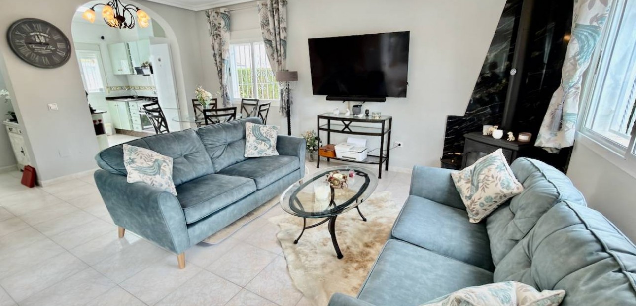 Sale - Villa -
Ciudad Quesada