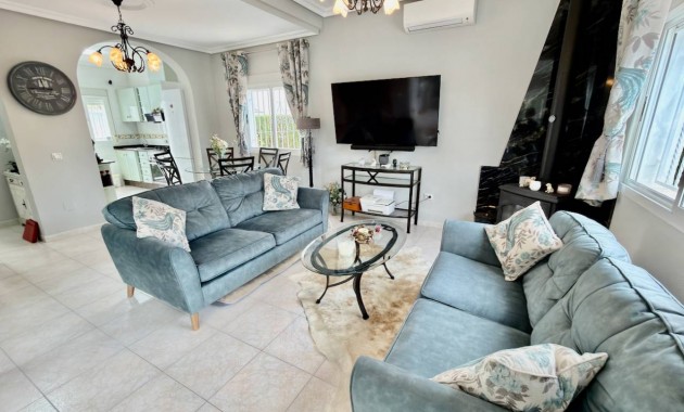 Sale - Villa -
Ciudad Quesada