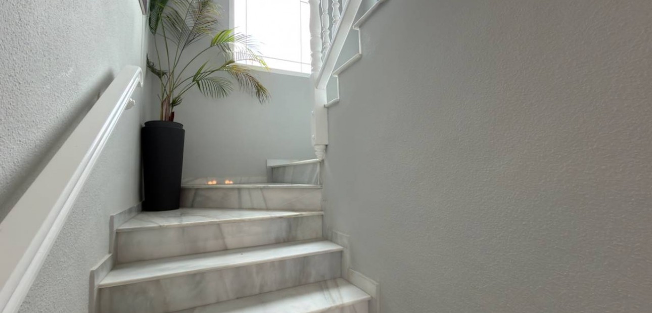 Sale - Villa -
Ciudad Quesada