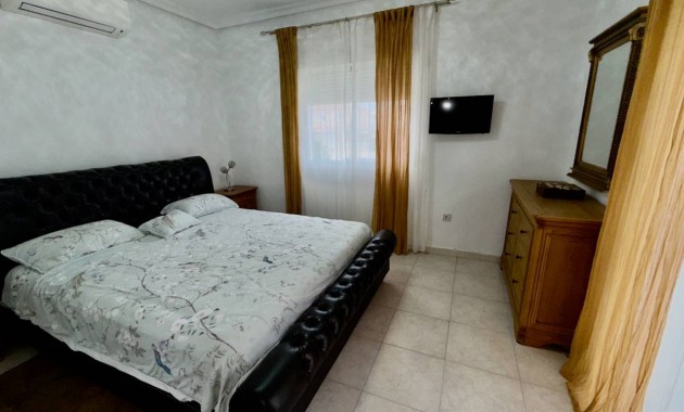 Sale - Villa -
Ciudad Quesada