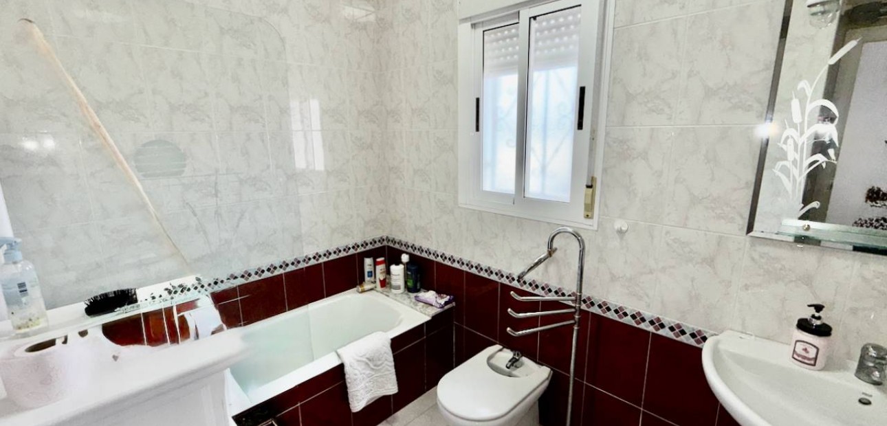 Sale - Villa -
Ciudad Quesada