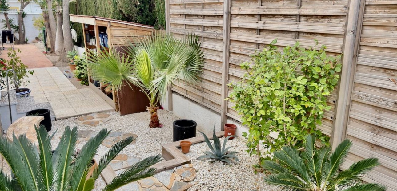 Sale - Villa -
Ciudad Quesada