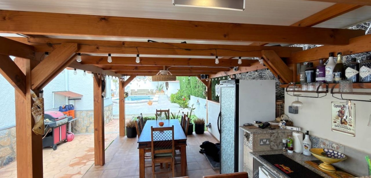 Sale - Villa -
Ciudad Quesada