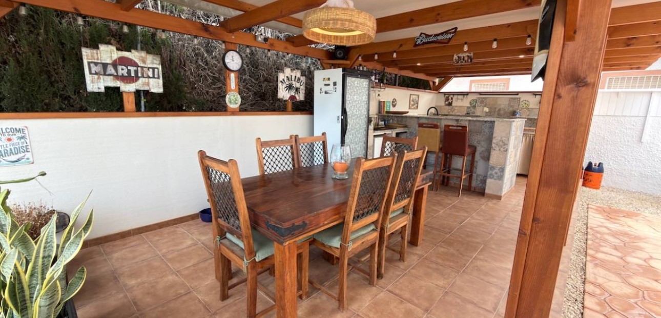 Sale - Villa -
Ciudad Quesada