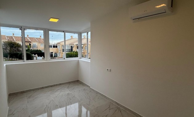 Venta - Duplex -
Torrevieja - Aguas Nuevas
