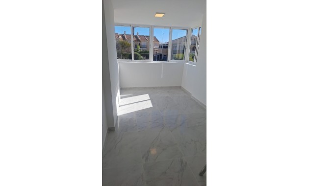 Venta - Duplex -
Torrevieja - Aguas Nuevas