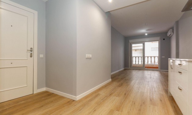 Venta - Apartamento / piso -
Torrevieja - La Mata pueblo