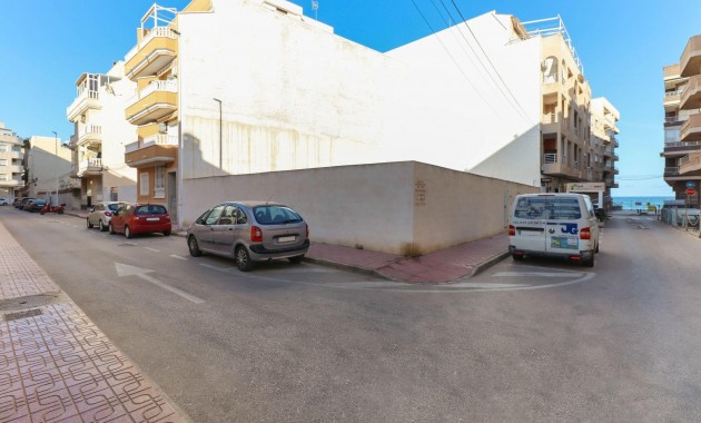 Venta - Apartamento / piso -
Torrevieja - La Mata pueblo