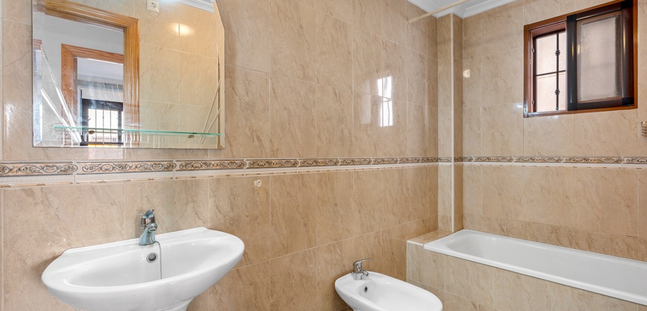 Venta - Apartamento / piso -
Daya Vieja - Daya Vieja - Town