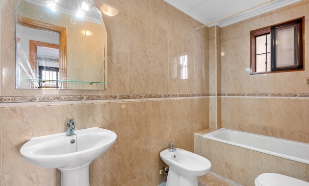 Venta - Apartamento / piso -
Daya Vieja - Daya Vieja - Town