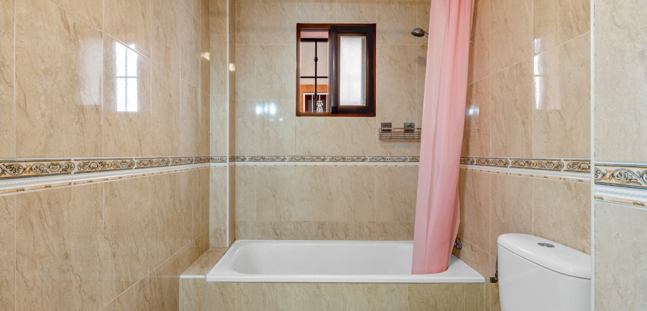 Venta - Apartamento / piso -
Daya Vieja - Daya Vieja - Town