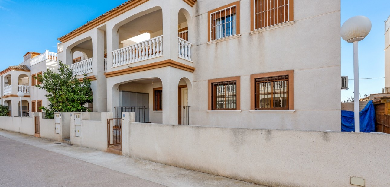 Venta - Apartamento / piso -
Daya Vieja - Daya Vieja - Town