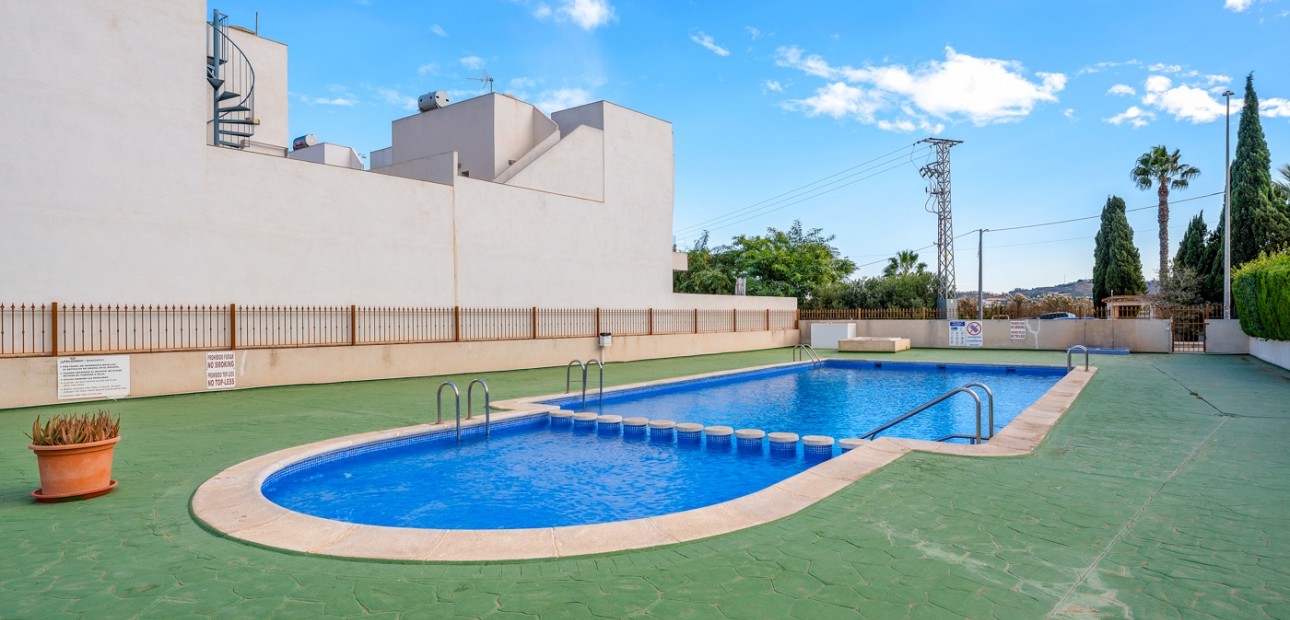 Venta - Apartamento / piso -
Daya Vieja - Daya Vieja - Town