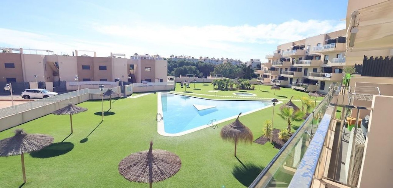 Venta - Apartamento / piso -
Orihuela Costa - La Zenia