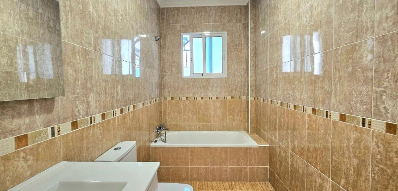 Venta - Apartamento / piso -
Castalla - Comunidad valenciana