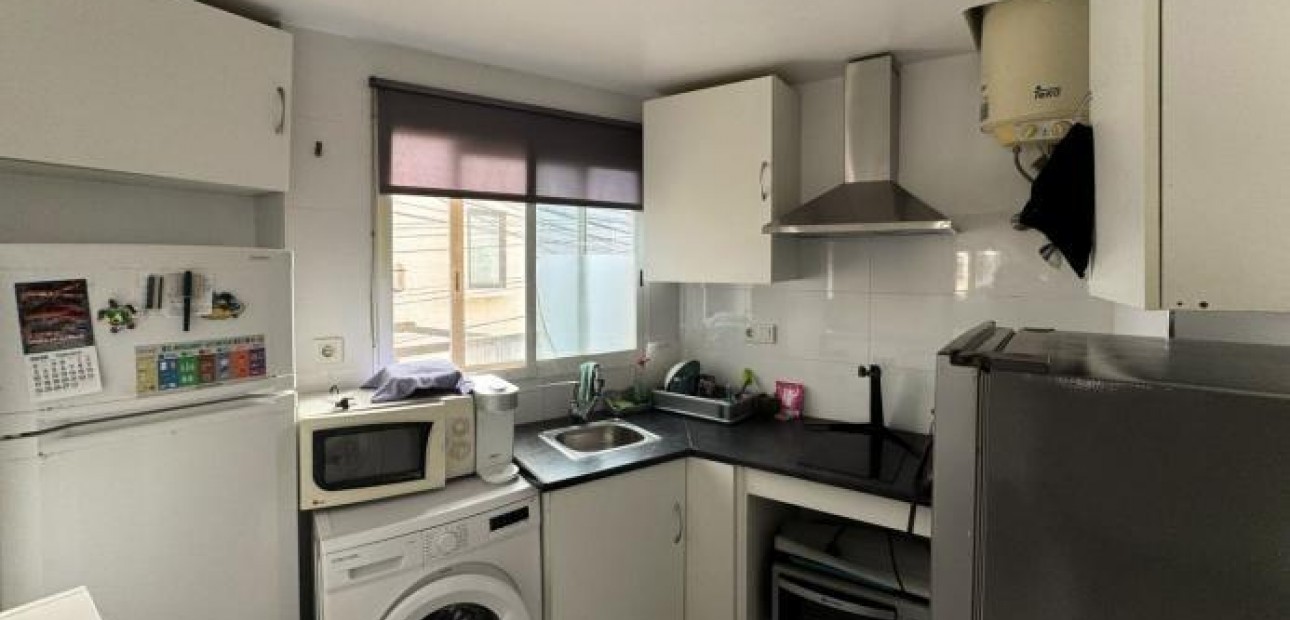 Herverkoop - Studio -
Torrevieja - Acequion