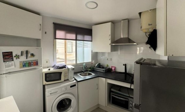 Herverkoop - Studio -
Torrevieja - Acequion