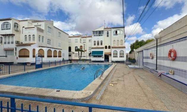 Herverkoop - Studio -
Torrevieja - Acequion