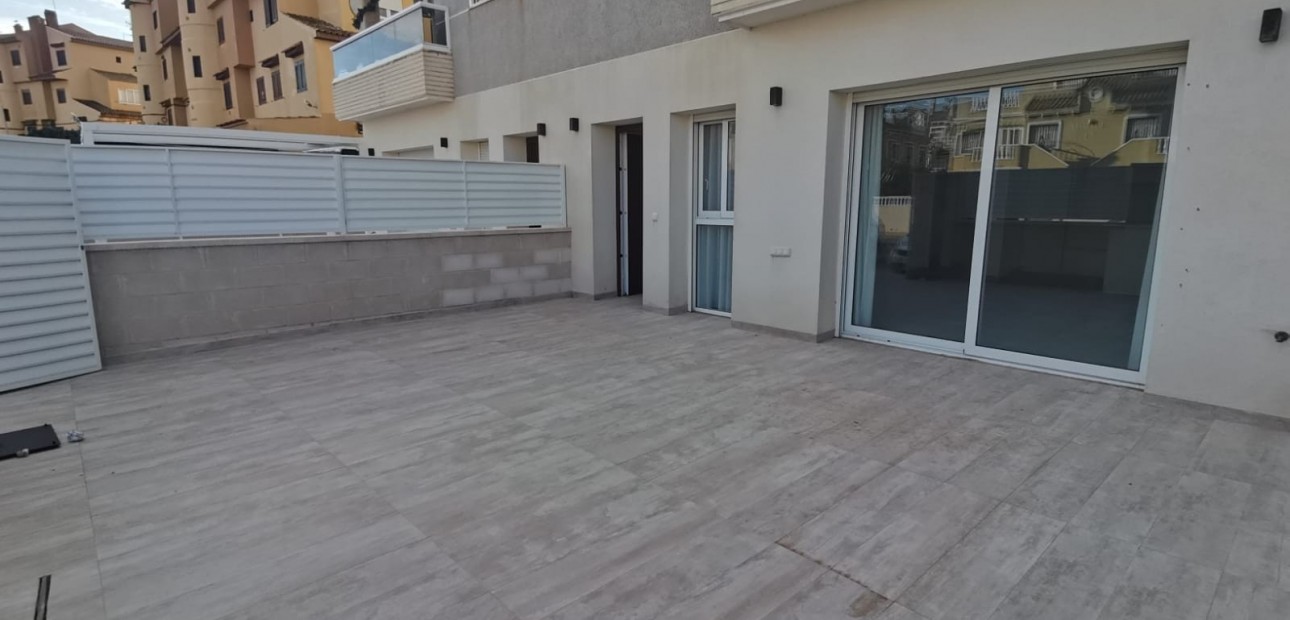 Venta - Apartamento / piso -
Torrevieja - Nueva Torrevieja - Aguas Nuevas
