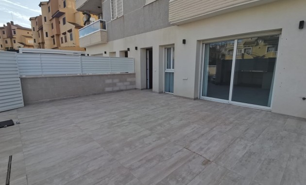 Venta - Apartamento / piso -
Torrevieja - Nueva Torrevieja - Aguas Nuevas