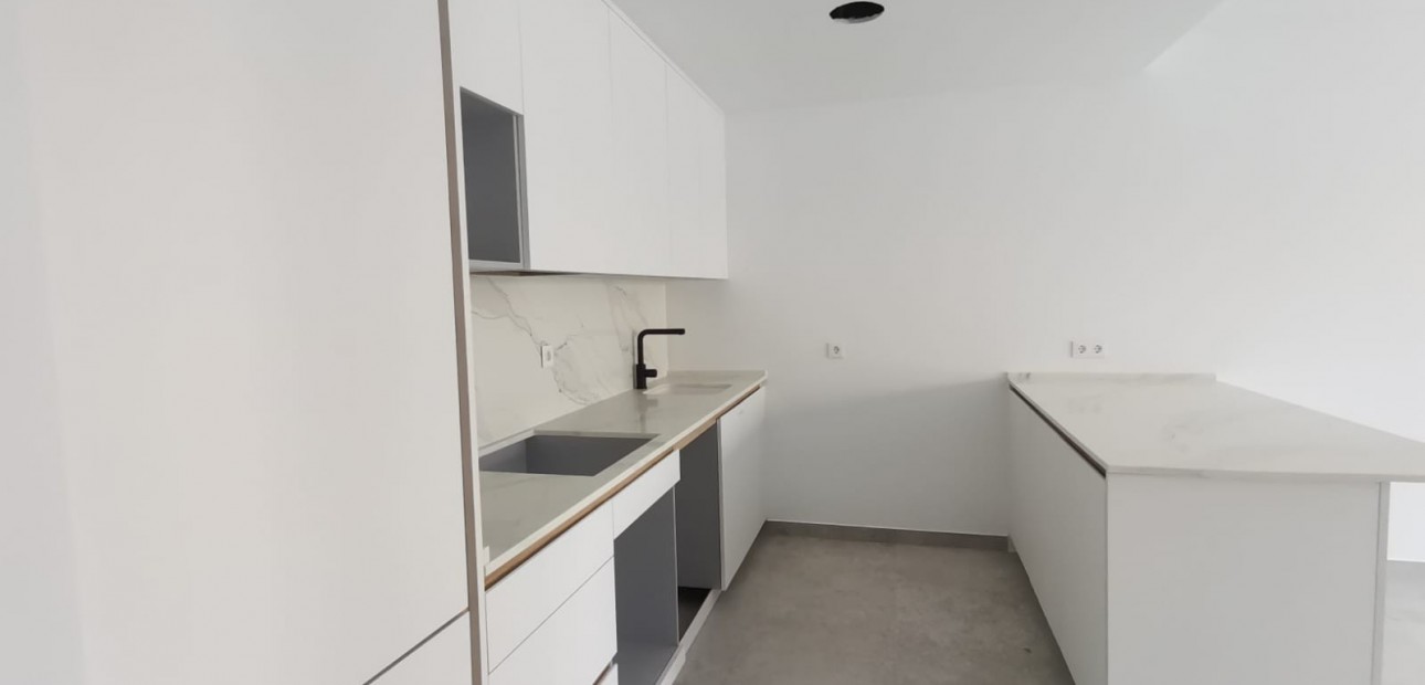 Venta - Apartamento / piso -
Torrevieja - Nueva Torrevieja - Aguas Nuevas
