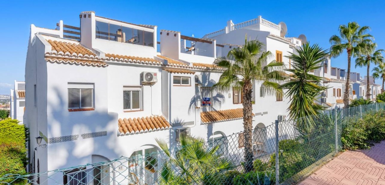 Sale - Villa -
Ciudad Quesada