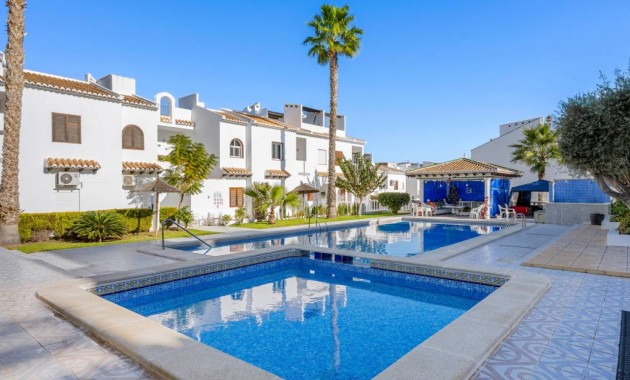 Sale - Villa -
Ciudad Quesada