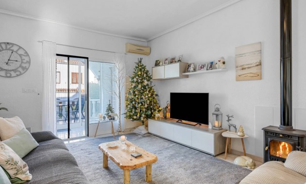 Sale - Villa -
Ciudad Quesada